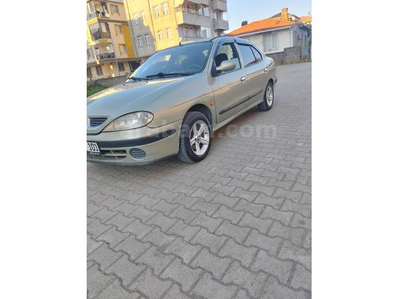 Sahibinden Renault Megane 1.4 RTA 2002 Model