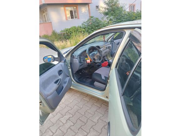 Sahibinden Renault Megane 1.4 RTA 2002 Model
