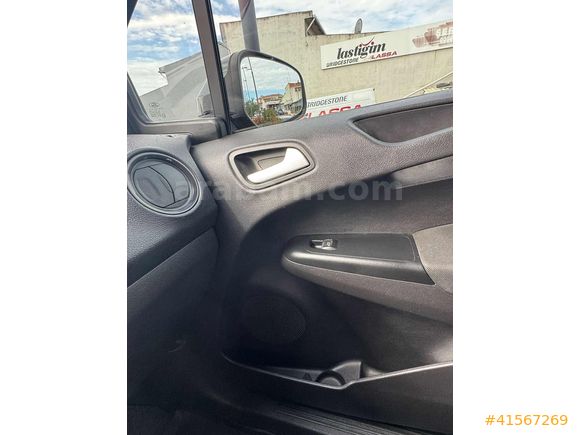 2022 FORD TOURNEO COURİER 1.5 TDCİ TİTANİUM PLUS ORJİNAL