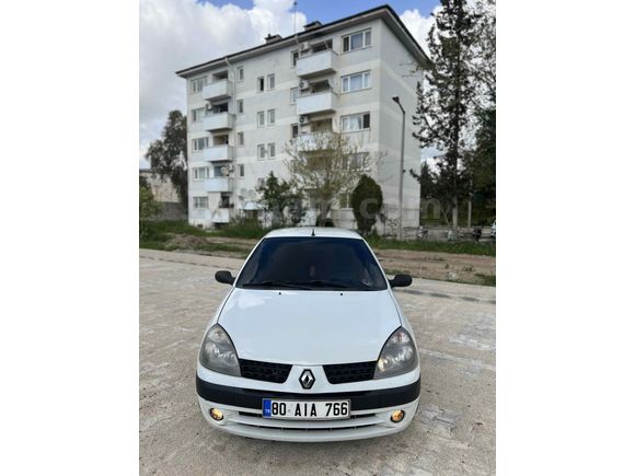 MEMURDAN Sahibinden Renault Clio 1.4 Alize 2005 Model  195.000 km Beyaz