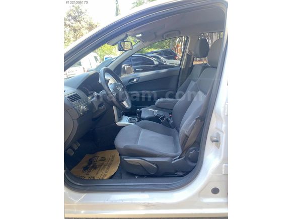 ŞİMŞEK AUTO'DAN 2011 OPEL ASTRA 1.3 CDTI ESSENTIA KONFOR