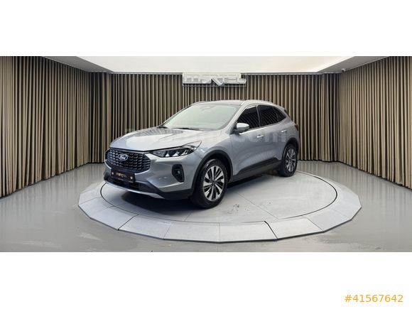 CAM TAVAN,BOYASIZ 2024 KUGA 1.5 ECOBOOST TITANIUM
