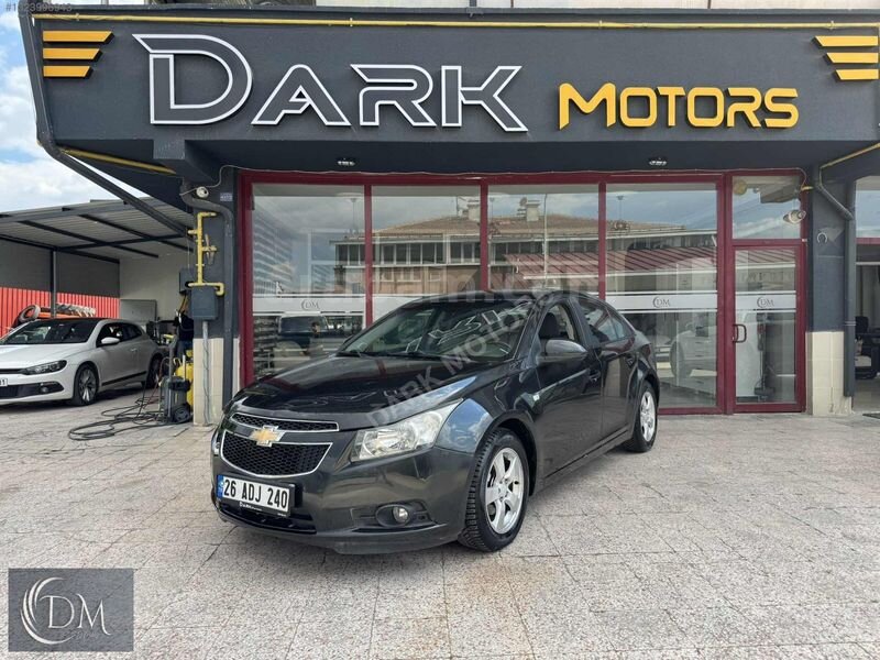Galeriden Chevrolet Cruze 1.6 LS 2009 Model Eskişehir 240.000 km Siyah