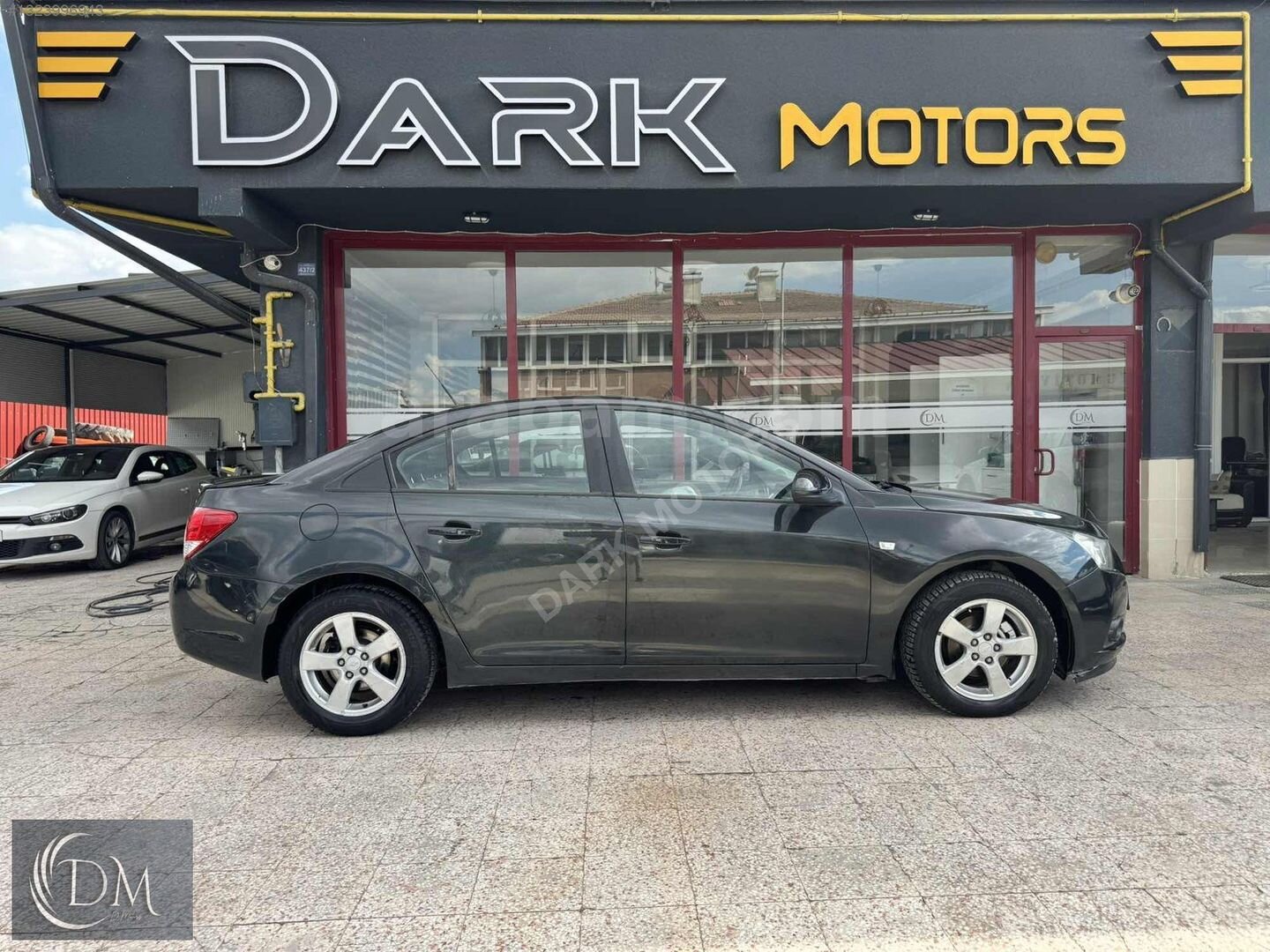Galeriden Chevrolet Cruze 1.6 LS 2009 Model Eskişehir 240.000 km Siyah 4