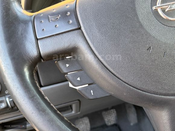 AKE MOTORS'dan Opel Corsa1.4 Elegance DÜŞÜK KM !!!