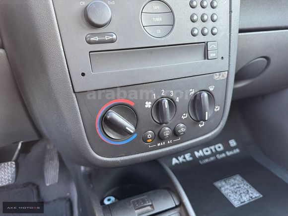 AKE MOTORS'dan Opel Corsa1.4 Elegance DÜŞÜK KM !!!