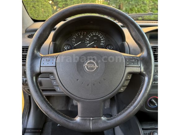 AKE MOTORS'dan Opel Corsa1.4 Elegance DÜŞÜK KM !!!