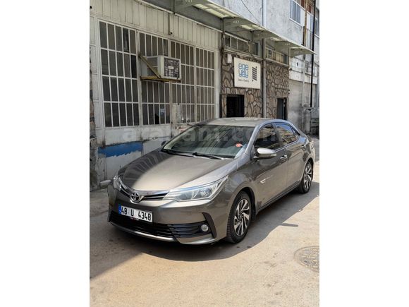 Sahibinden Toyota Corolla 1.33 Life 2017 Model  108.000 km Gri (metalik)