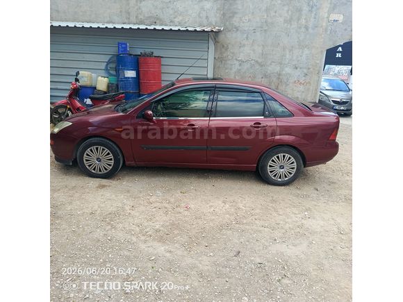 Sahibinden Ford Focus 1.6 Ghia 2001 Model 