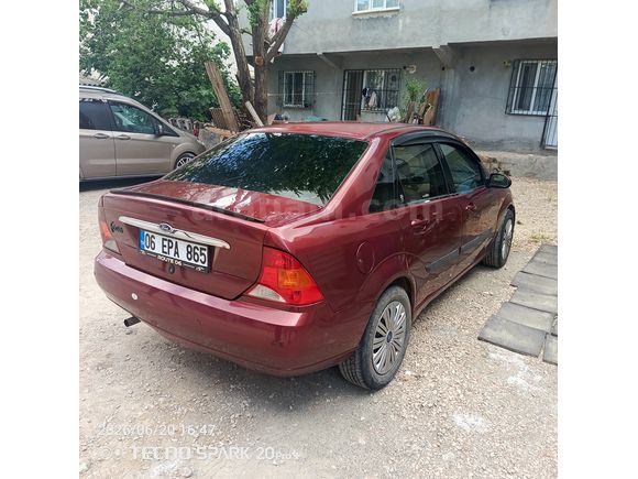 Sahibinden Ford Focus 1.6 Ghia 2001 Model 