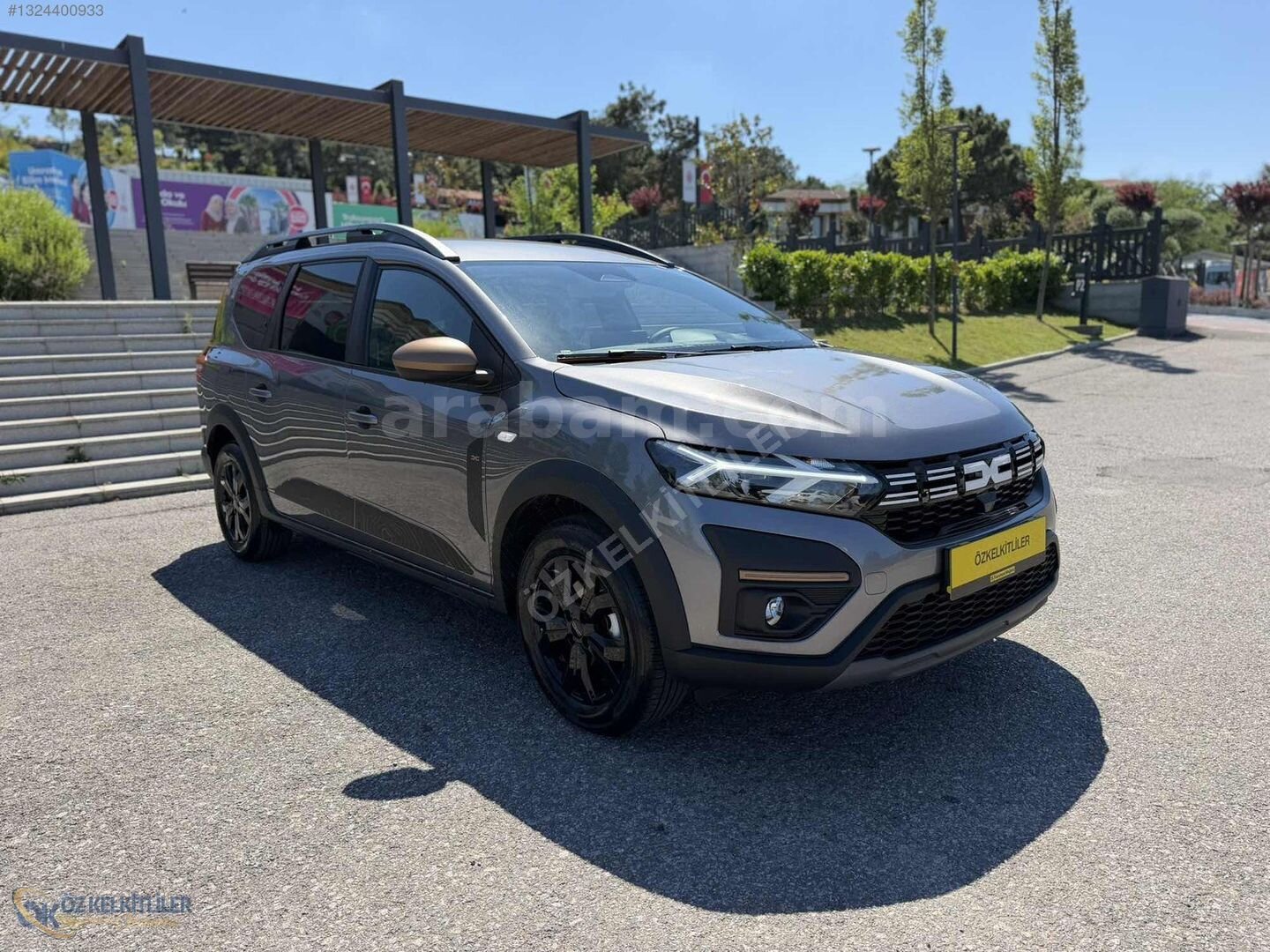 Galeriden Dacia Jogger 1.0 TCe Extreme 2025 Model İstanbul 6.001 km Gri 3
