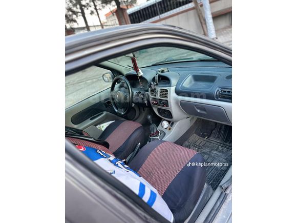 Sahibinden Renault Clio 1.5 dCi Perfect 2005 Model  257000 km Gri