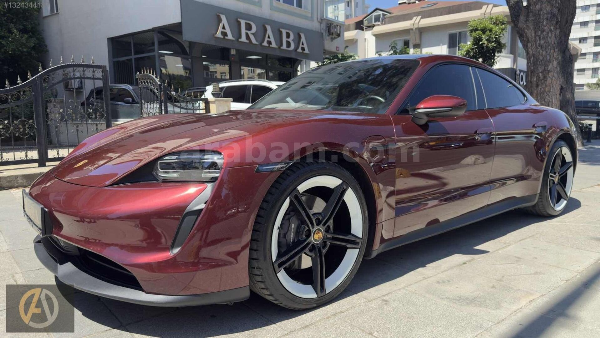 Galeriden Porsche Taycan Elektrik 2021 Model İstanbul 46.000 km Bordo 2