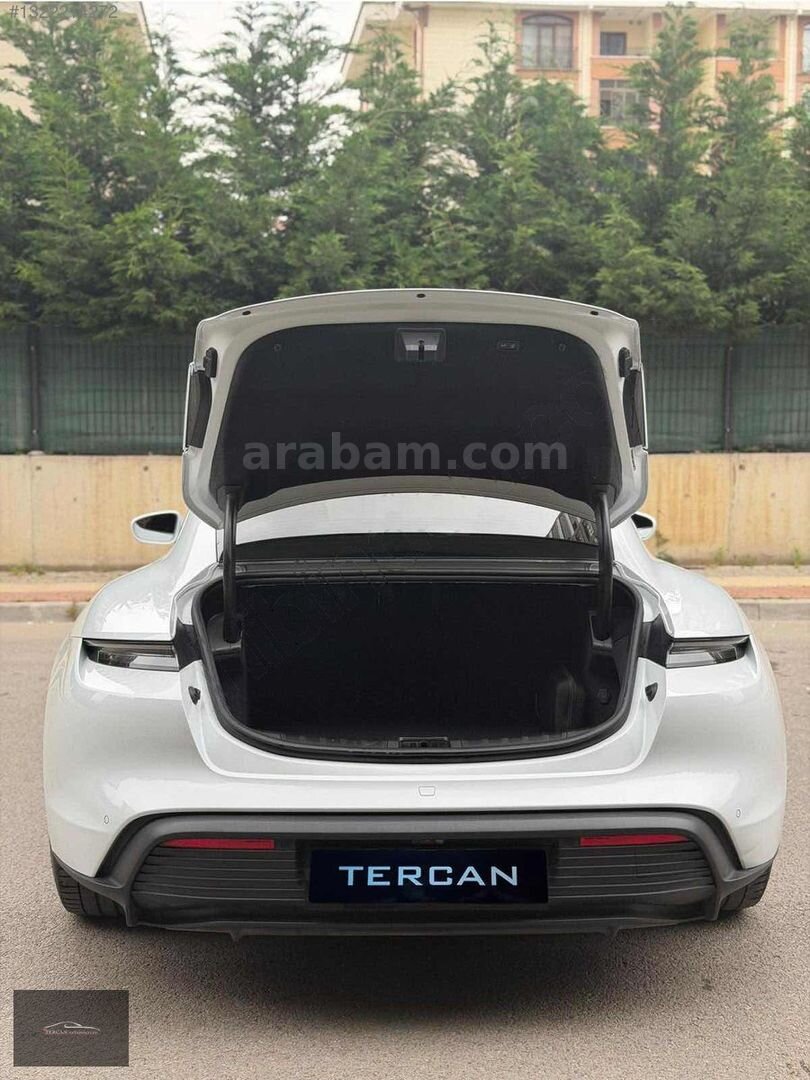 Galeriden Porsche Taycan Elektrik 2021 Model İstanbul 67.000 km Beyaz 6