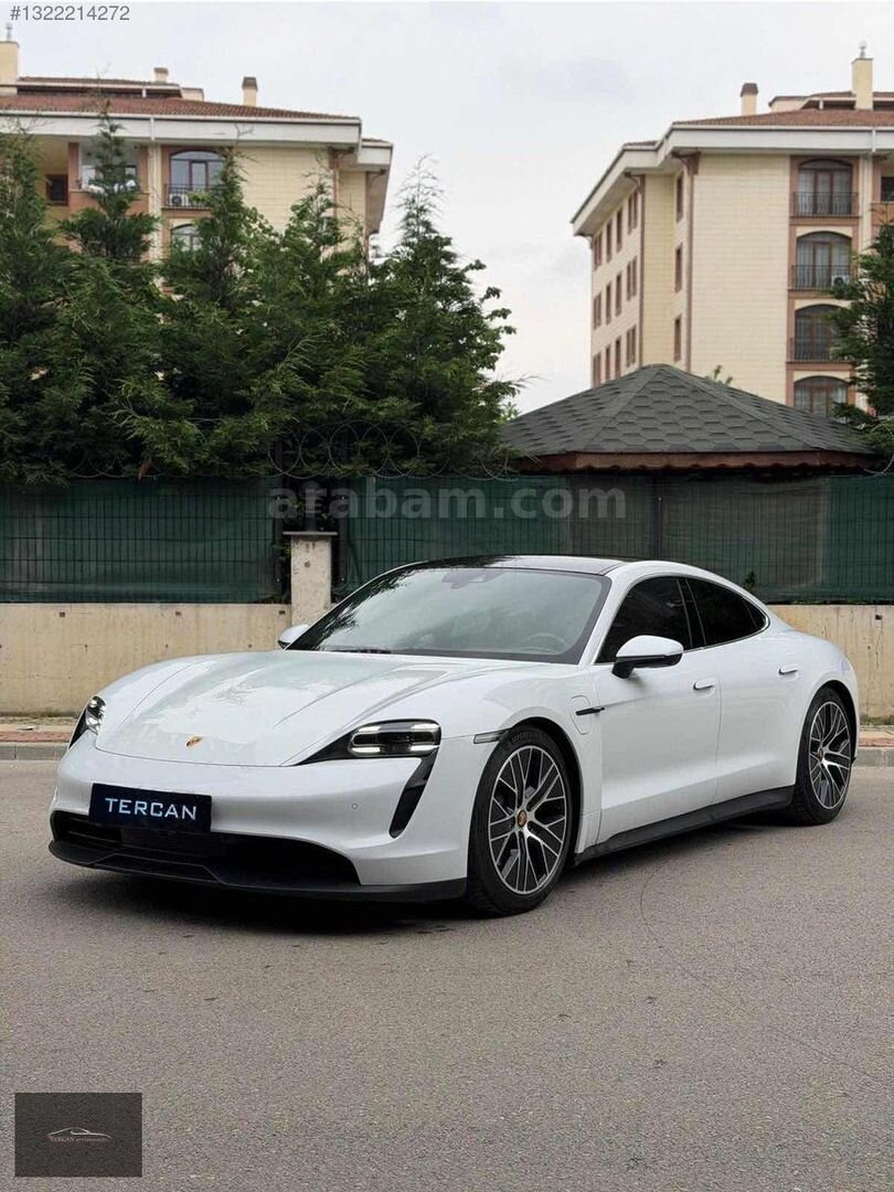 Galeriden Porsche Taycan Elektrik 2021 Model İstanbul 67.000 km Beyaz 3