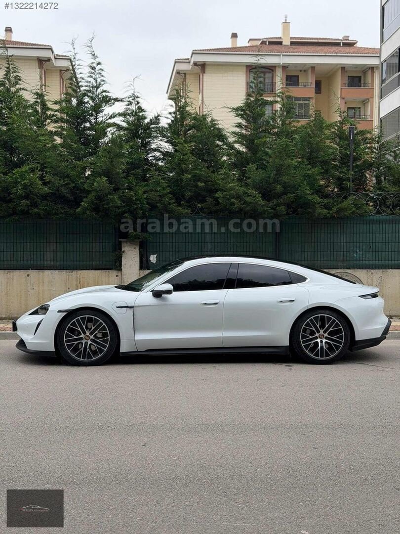 Galeriden Porsche Taycan Elektrik 2021 Model İstanbul 67.000 km Beyaz 7