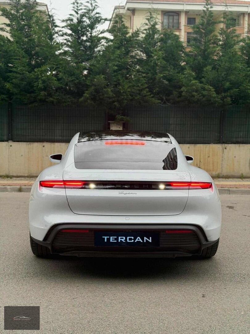 Galeriden Porsche Taycan Elektrik 2021 Model İstanbul 67.000 km Beyaz 5