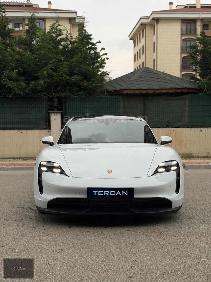 Galeriden Porsche Taycan Elektrik 2021 Model İstanbul 67.000 km Beyaz 2
