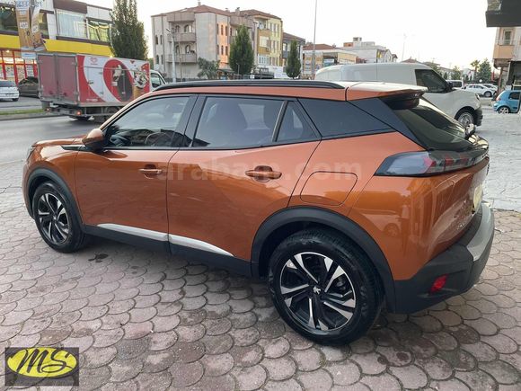 PEUGEOT 2008 1.2 PURETECH 2020 MODEL ALLURE DYNAMİC OTOMATİK FUL