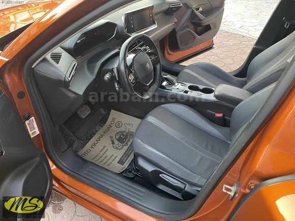 PEUGEOT 2008 1.2 PURETECH 2020 MODEL ALLURE DYNAMİC OTOMATİK FUL