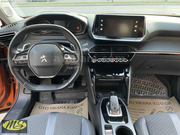 PEUGEOT 2008 1.2 PURETECH 2020 MODEL ALLURE DYNAMİC OTOMATİK FUL