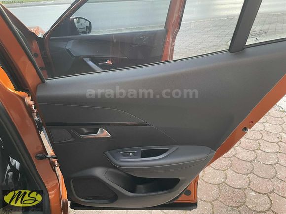PEUGEOT 2008 1.2 PURETECH 2020 MODEL ALLURE DYNAMİC OTOMATİK FUL