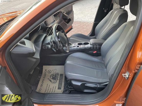 PEUGEOT 2008 1.2 PURETECH 2020 MODEL ALLURE DYNAMİC OTOMATİK FUL