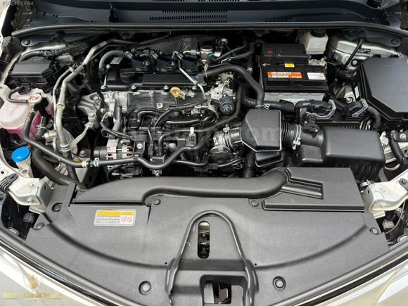 2024 MODEL COROLLA 1.5 VİZYON PLUS 24 BİN KM