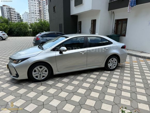 2024 MODEL COROLLA 1.5 VİZYON PLUS 24 BİN KM