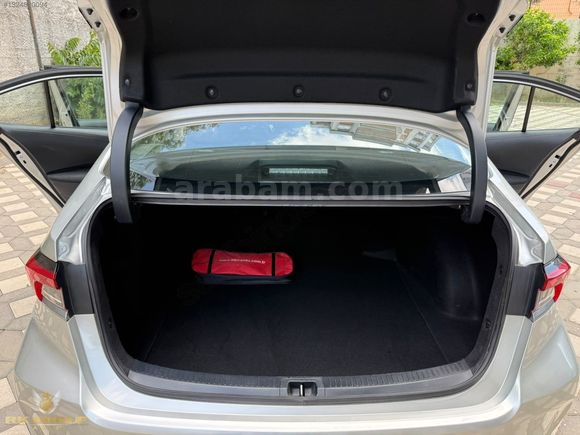 2024 MODEL COROLLA 1.5 VİZYON PLUS 24 BİN KM