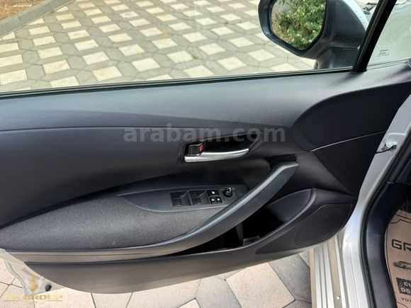2024 MODEL COROLLA 1.5 VİZYON PLUS 24 BİN KM