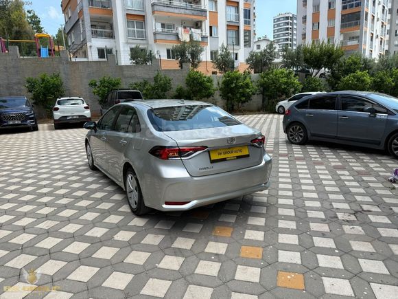 2024 MODEL COROLLA 1.5 VİZYON PLUS 24 BİN KM