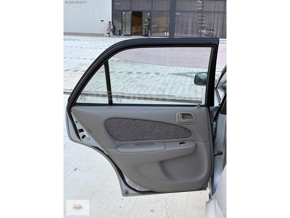 BAKIMLI DÜZGÜN MASRAFSIZ KLİMALI COROLLA ARAYANLARA
