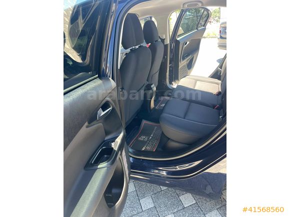 POLAT AUTO'DAN 76.000'DE EGEA