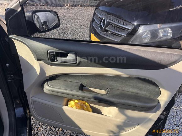 AZ YAKAR ÇOK KAÇAR KLIMALI DÖRT CAM OTOMATIK