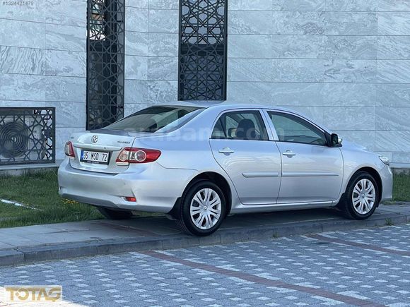 2011 MODEL 1.6 COROLLA KM:142.000 1 PARCA BOYA VARDIR