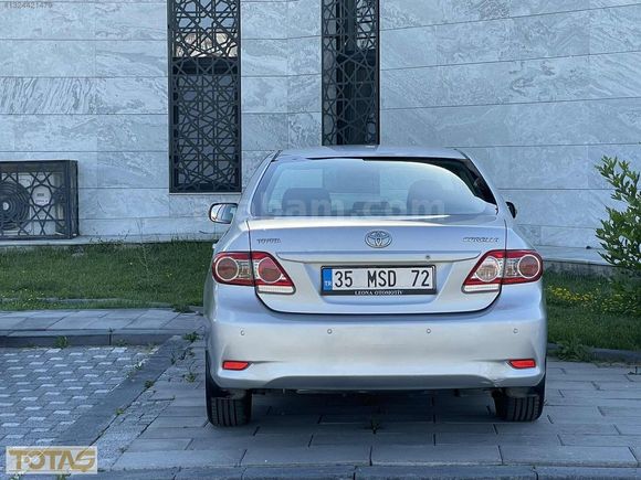 2011 MODEL 1.6 COROLLA KM:142.000 1 PARCA BOYA VARDIR