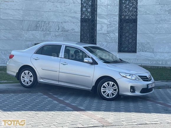 2011 MODEL 1.6 COROLLA KM:142.000 1 PARCA BOYA VARDIR