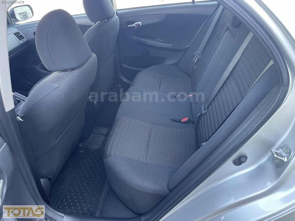 2011 MODEL 1.6 COROLLA KM:142.000 1 PARCA BOYA VARDIR