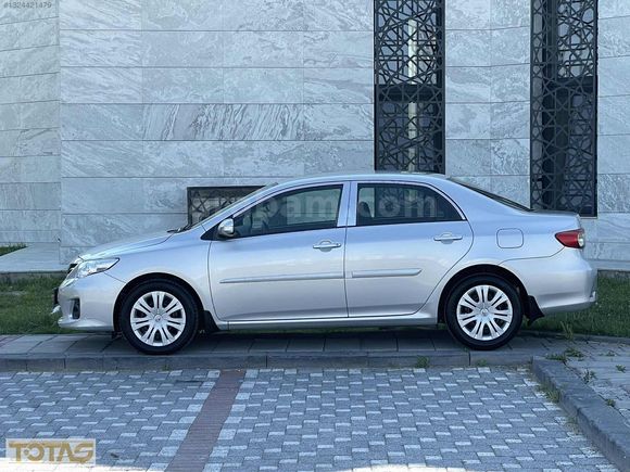 2011 MODEL 1.6 COROLLA KM:142.000 1 PARCA BOYA VARDIR