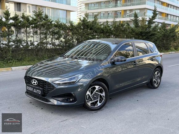 HATASIZ 2025 HYUNDAİ İ30 1.5 T-GDI MHEV COMFORT SIFIR AYARINDA