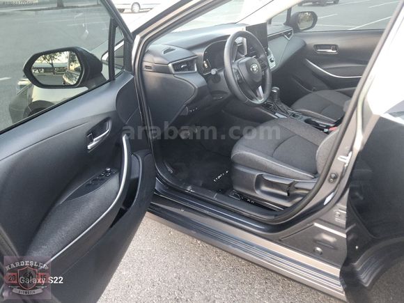 350 BİN PEŞİN KALANI 36 AY VADE&SENET İMKANI COROLLA