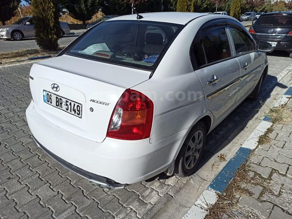İHTİYAÇTAN SATILIK memurdan Hyundai Accent