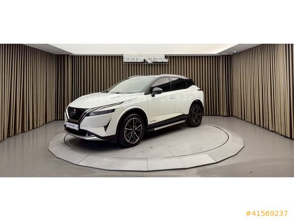 CAM TAVN,BOYASIZ 2023 QASHQAI 1.5 E-POWER SKYPCK 190HP ÇİFT RENK