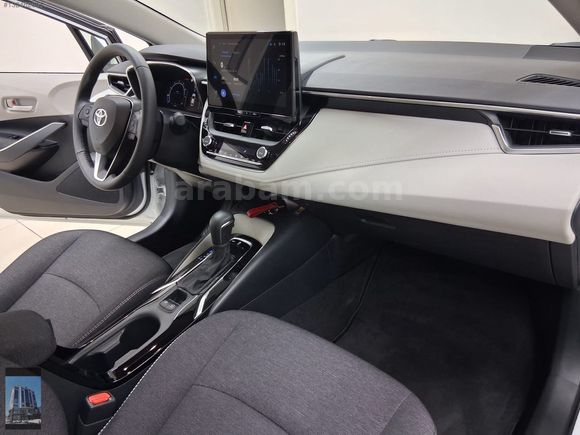 YÜCELER OTODAN 2023 TOYOTA COROLLA 1.5 FLAMEXPACK HATASIZZ