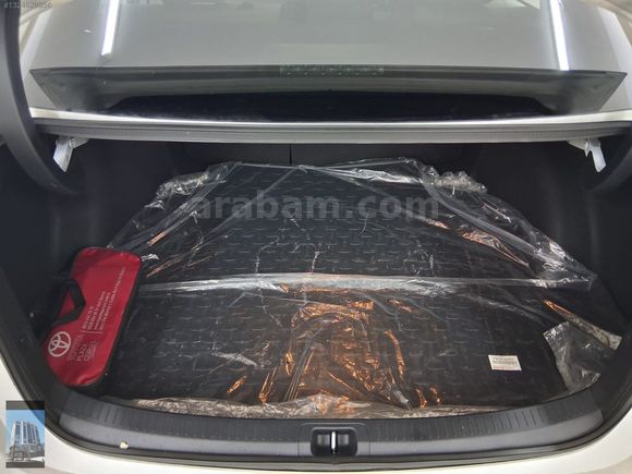 YÜCELER OTODAN 2023 TOYOTA COROLLA 1.5 FLAMEXPACK HATASIZZ