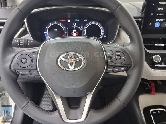 YÜCELER OTODAN 2023 TOYOTA COROLLA 1.5 FLAMEXPACK HATASIZZ