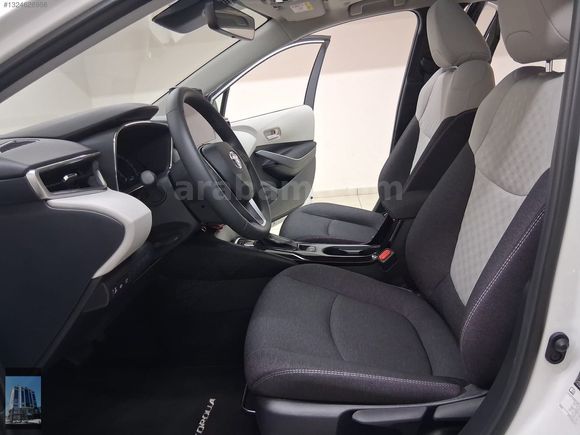 YÜCELER OTODAN 2023 TOYOTA COROLLA 1.5 FLAMEXPACK HATASIZZ