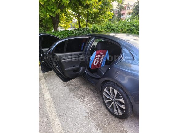 Sahibinden Renault Megane 1.3 TCe Joy 2022 Model Ankara
