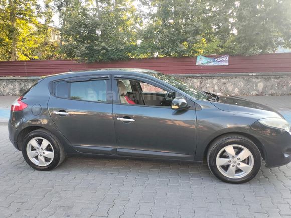 Sahibinden Renault Megane 1.6 Expression 2011 Model